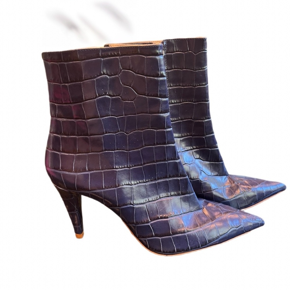 Zara Navy Croc-Pattern Heeled Boots